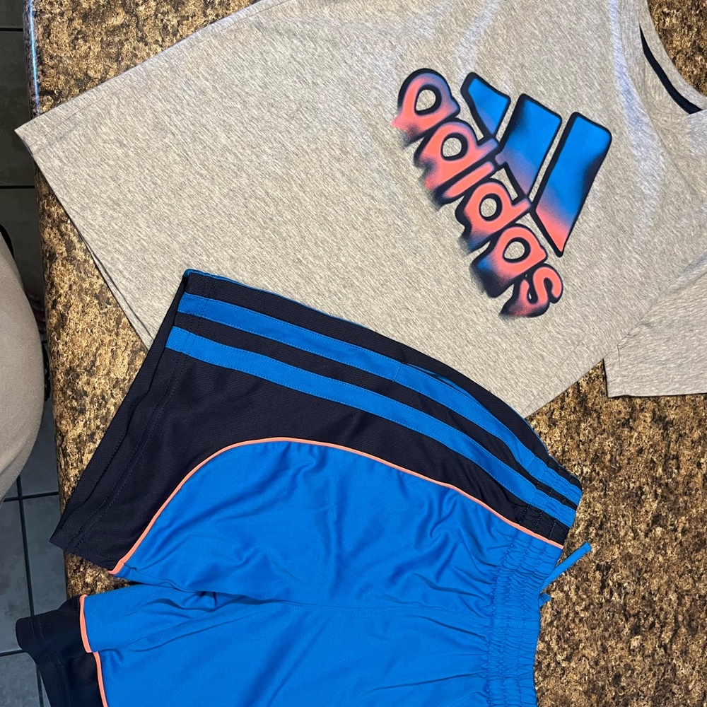Adidas youth medium boys matching set